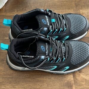 Nautilus Black and Teal Carbon Safety Toe
7.5 Wide
New without tags, never worn